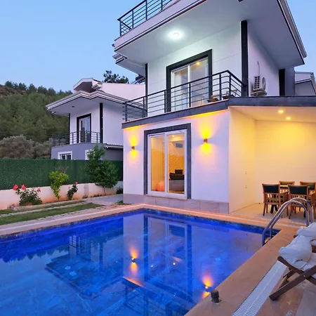 Asil Villa *